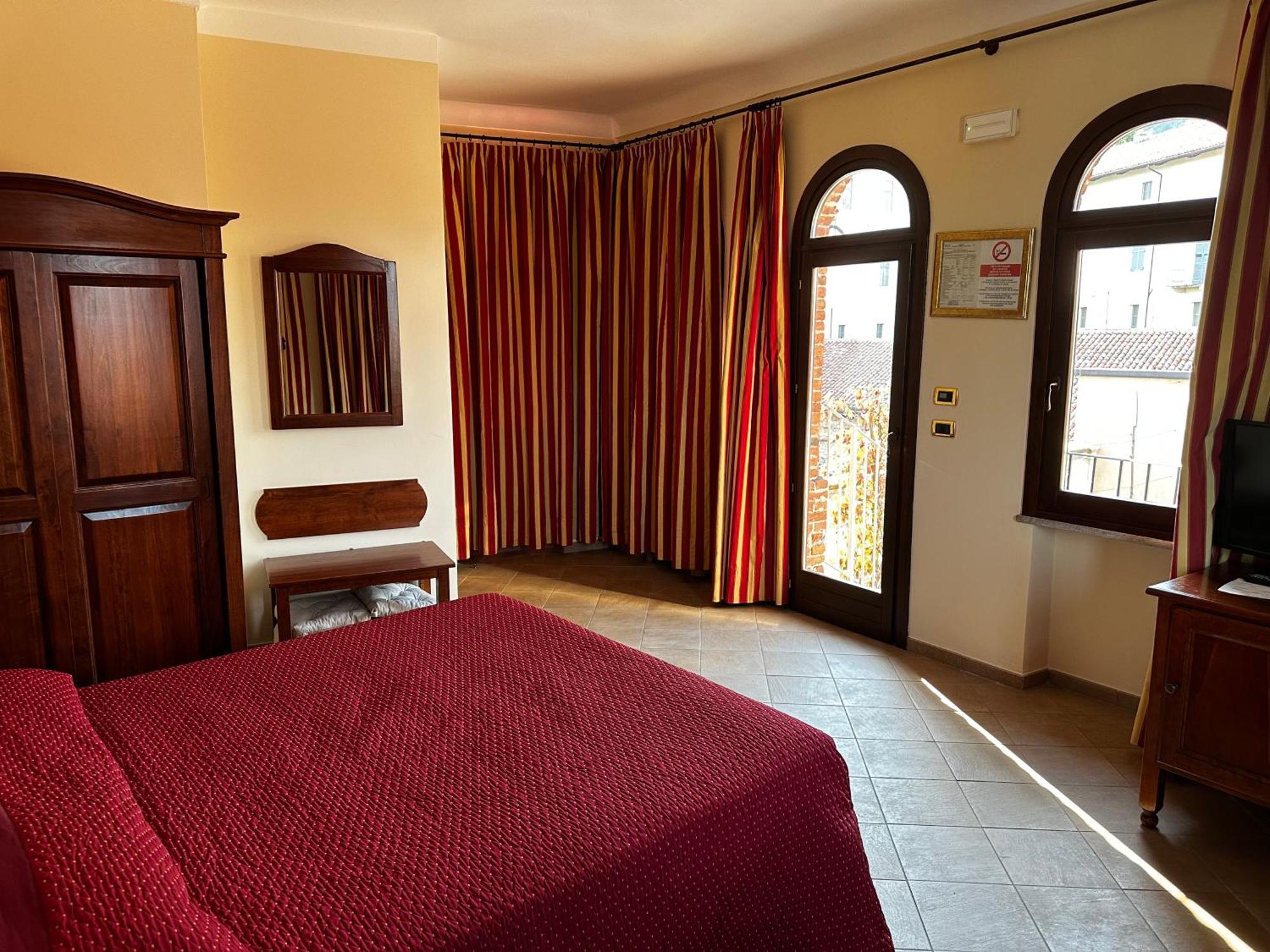 Villa Soleil Colleretto Giacosa Esterno foto